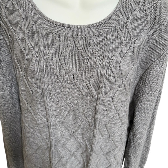 7 Diamonds Cable Sweater - Picture 2 of 4